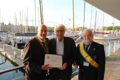 Adolf Romagosa receiving the Paul Harris Fellow award from Ramón Vila, President of Rotary Mariners Barcelona, and Francesc Xavier Altarriba, founder of the Rotary Mariners Barcelona fleet. Photo: Adolf Romagosa Collection.