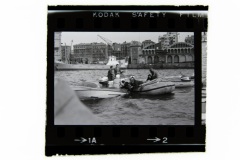 Carmen Pérez Güerri in her dinghy, in the waters of the Port of Barcelona. c. 1970. Photo: MMB.