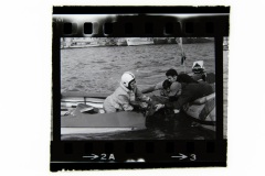Carmen Pérez Güerri in her dinghy, in the waters of the Port of Barcelona. c. 1970. Photo: MMB.