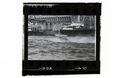 Carmen Pérez Güerri in her dinghy, in the waters of the Port of Barcelona. c. 1970. Photo: MMB.