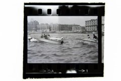 Carmen Pérez Güerri in her dinghy, in the waters of the Port of Barcelona. c. 1970. Photo: MMB.