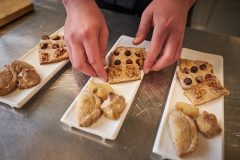 Pastissets de Tortosa. ©Patronat de Turisme Terres de l'Ebre. ARGO 15. Museu Marítim de Barcelona.