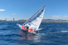 Maniobres amb el patí adaptat Lady. Fons Dani Anglada - Yes We Sail.