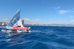 Maniobres amb el patí adaptat Lady. Fons Dani Anglada - Yes We Sail.