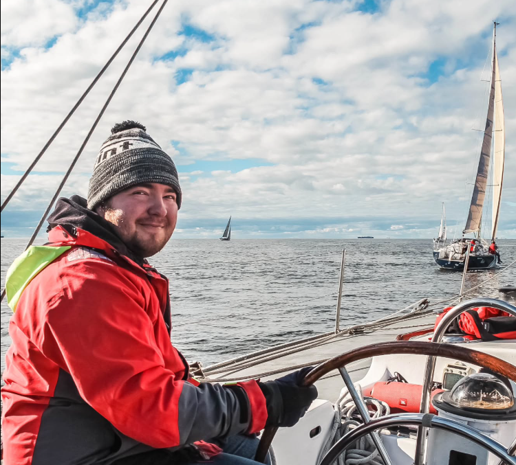 Aleksejs Vjuns amb la mirada posada a l'Ocean Globe Race. © Aleksejs Vjuns. ARGO 15. Museu Marítim de Barcelona.