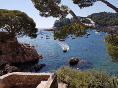 Numerous boats in Aiguablava, Begur. Photo: Myriam Thyes / Wikimedia Commons. Numerous boats in Aiguablava, Begur. Photo: Myriam Thyes / Wikimedia Commons.