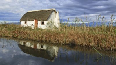 Barraca PN Delta Ebre. Patronat de Turisme de les Terres de Lleida. ARGO 15. Museu Marítim de Barcelona.